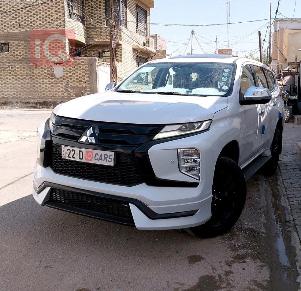 ميتسوبيشي باجيرو سبورت